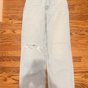 Abercrombie and Fitch 90s Relaxed Jean -High Rise